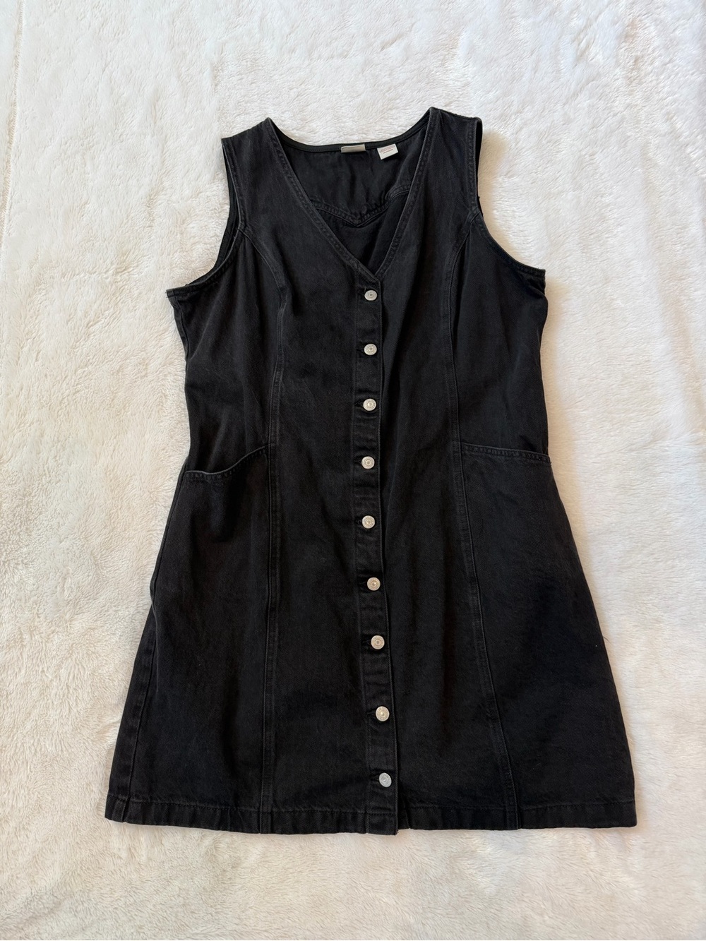 Levi's Black V-Neck Button-Front Mini Dress